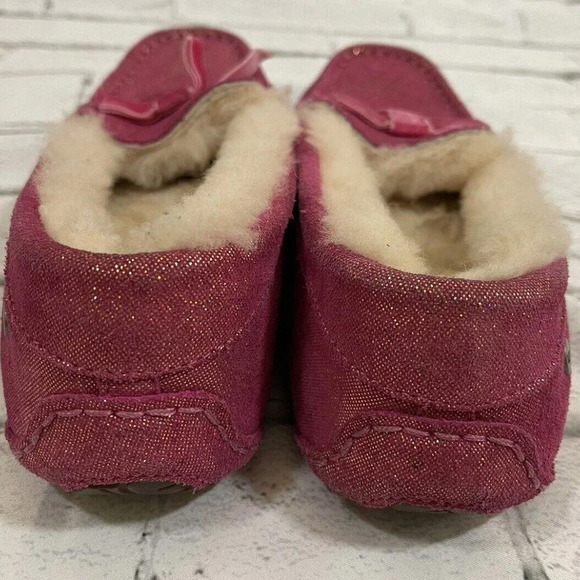 UGG Girl's Annmarie Sparkle Fuchsia Pink Slipper Shoes Size 6 MSRP $150 - Picture 5 of 8